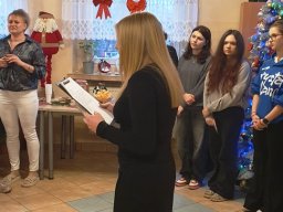 Rozdanie paczek mieszkańcom Bytomskiego Centrum Wsparcia, 23.12.2025